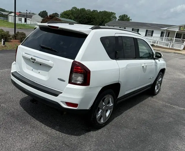 2015 Jeep Compass Latitude photo 5