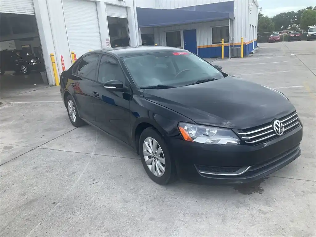 2013 Volkswagen Passat 2.5L S DSG's photo
