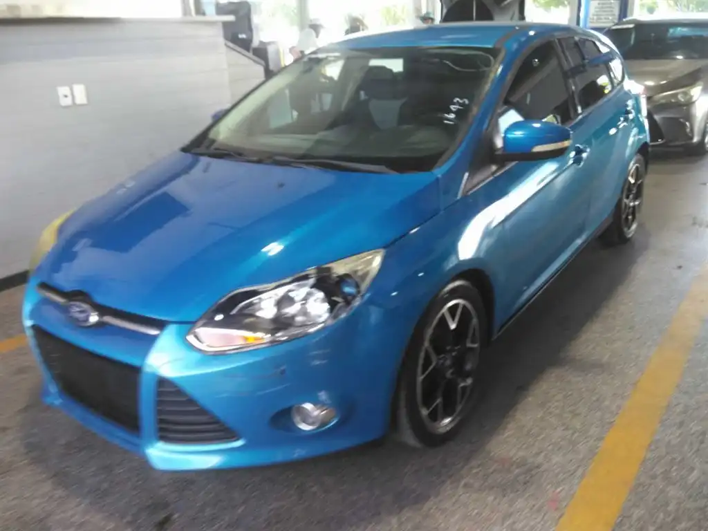 2012 Ford Focus 5 Door Hatch SE's photo
