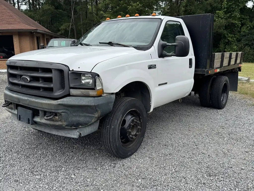 2002 Ford F-450's photo