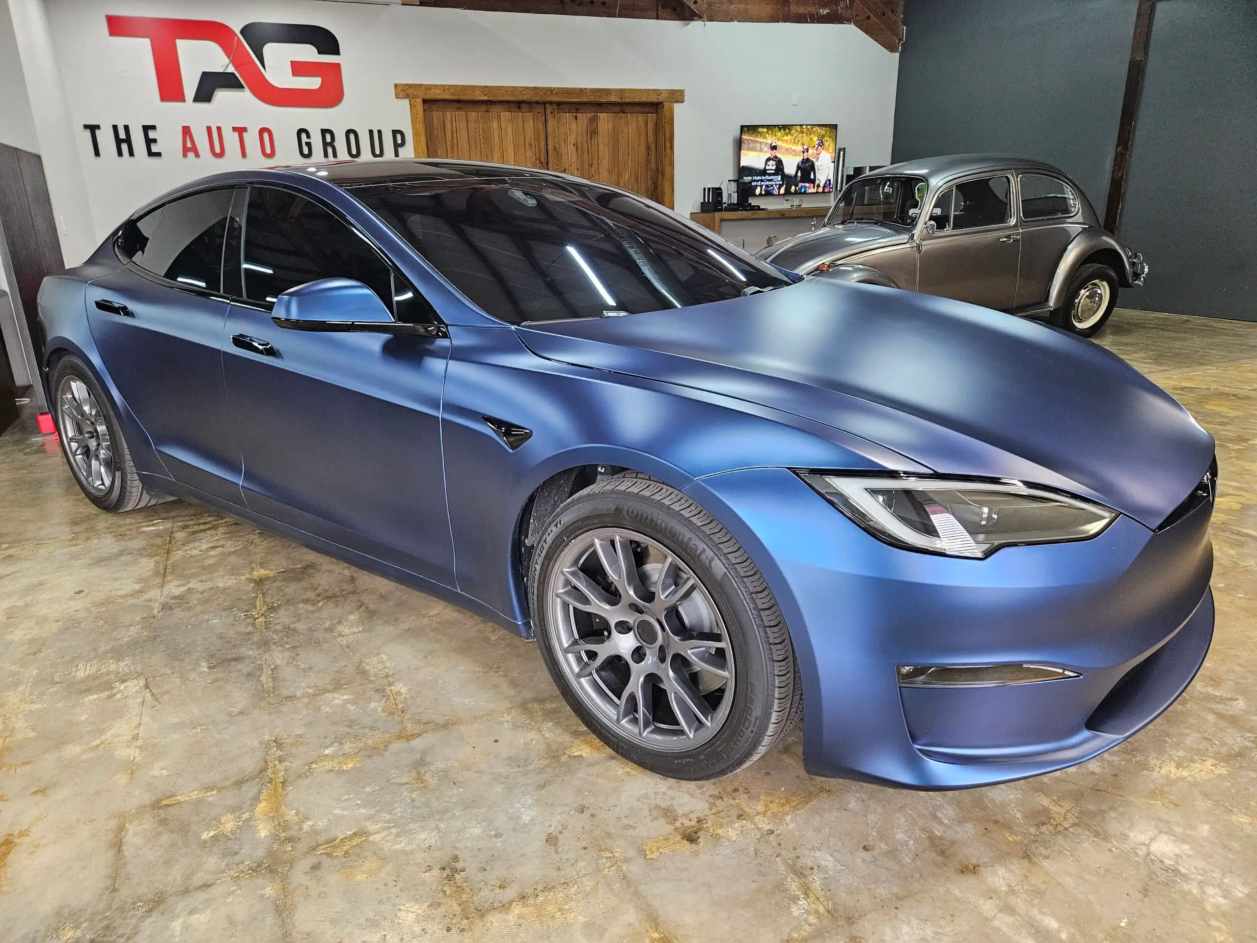 2023 Tesla Model S Standard Range's photo