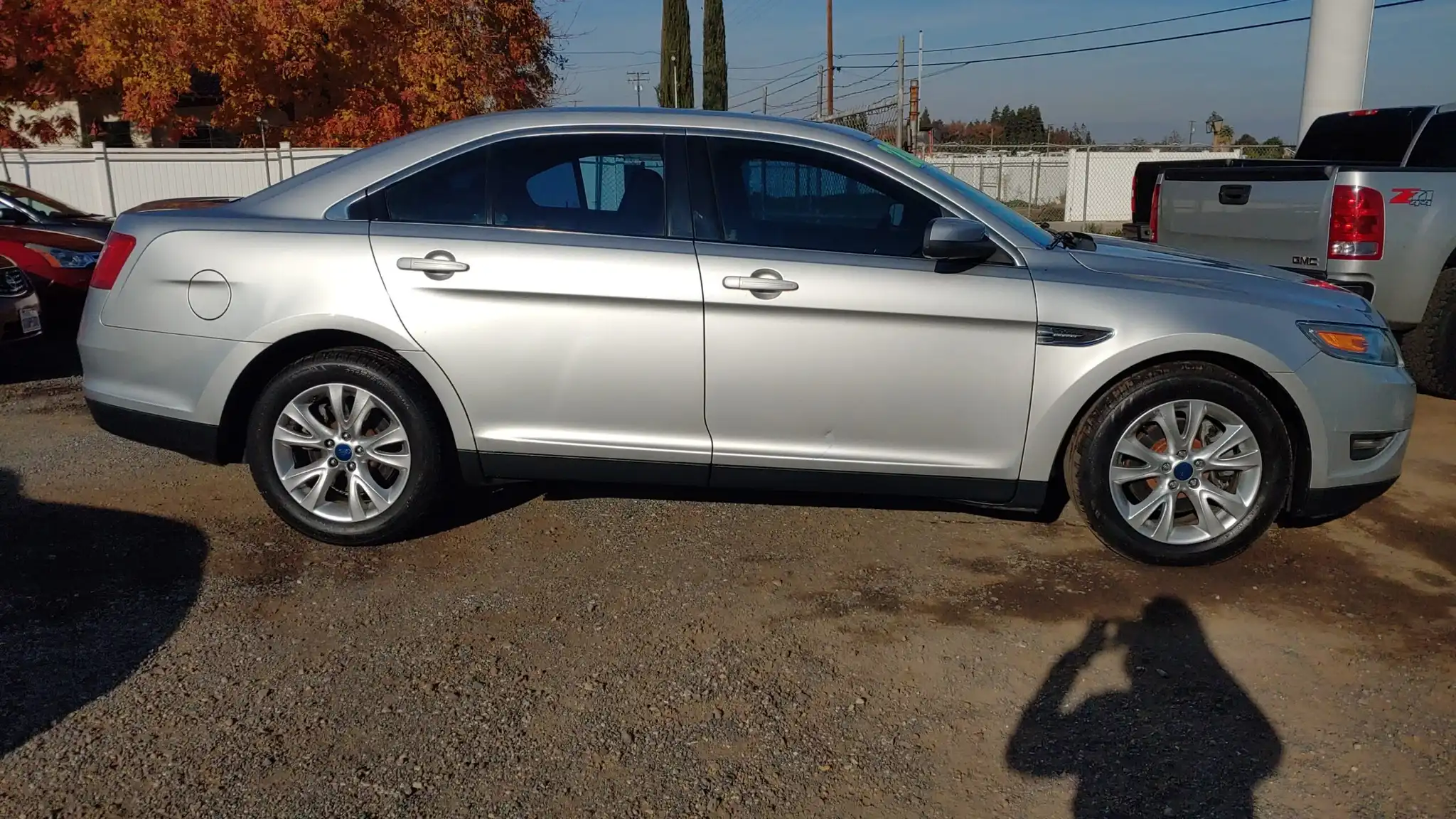 2010 Ford Taurus SEL FWD's photo