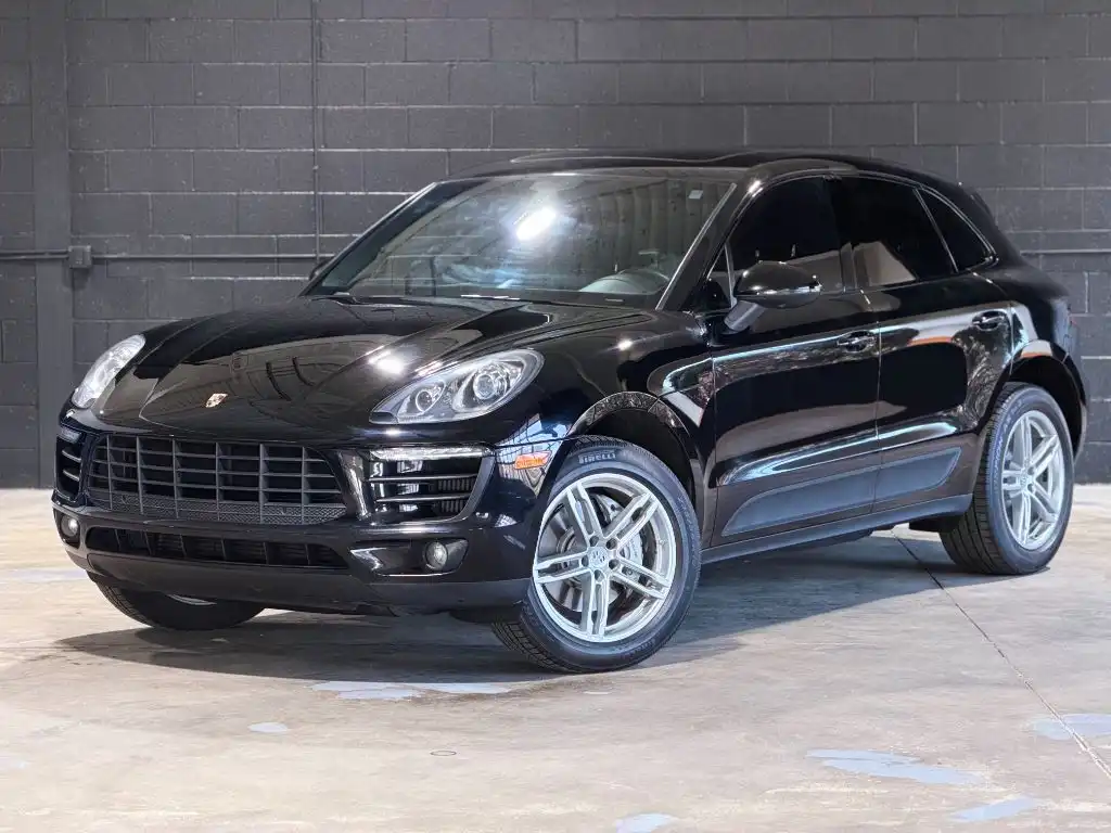 2016 Porsche Macan S's photo