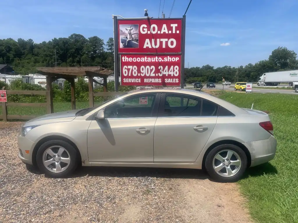 2011 Chevrolet Cruze 4-Door Sedan 2LT's photo