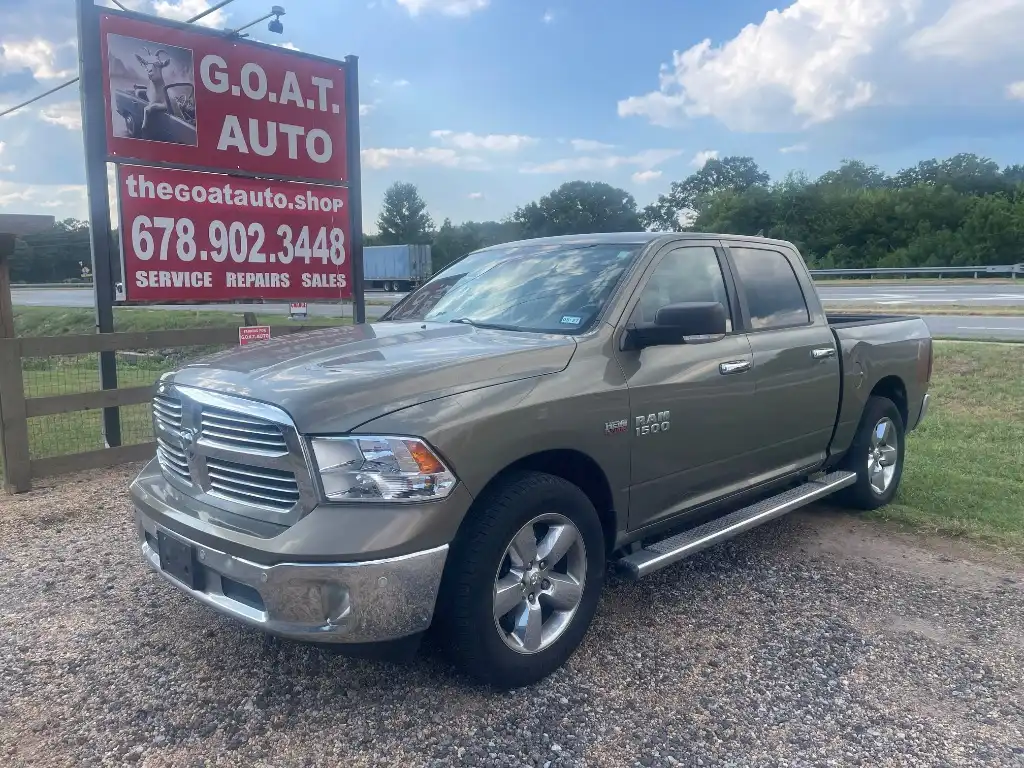 2014 RAM 1500 SLT's photo
