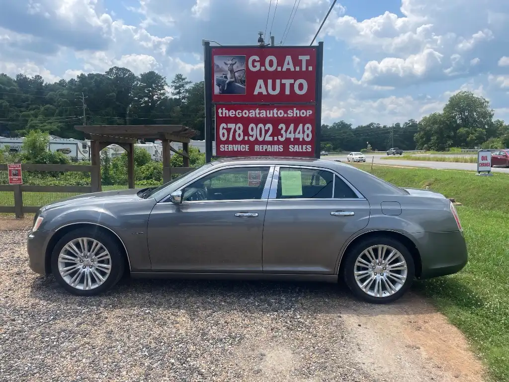 2011 Chrysler 300 C HEMI's photo