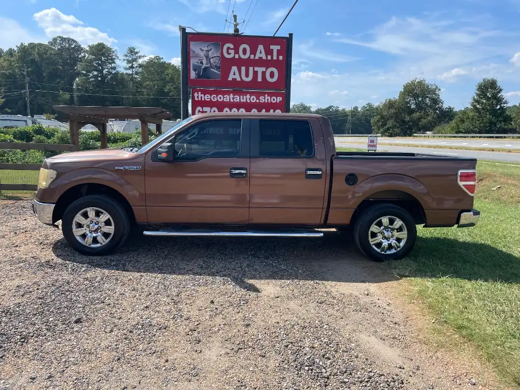 2011 Ford F-150 XLT SuperCrew 145 in's photo