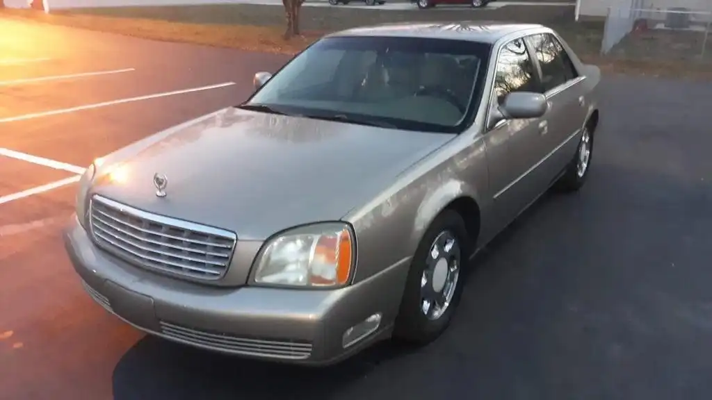 2002 Cadillac DeVille Base's photo