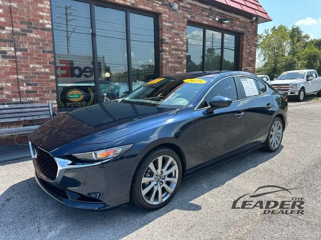 2025 Mazda CX-3 Preferred Auto SKYACTIV 4-Door's photo