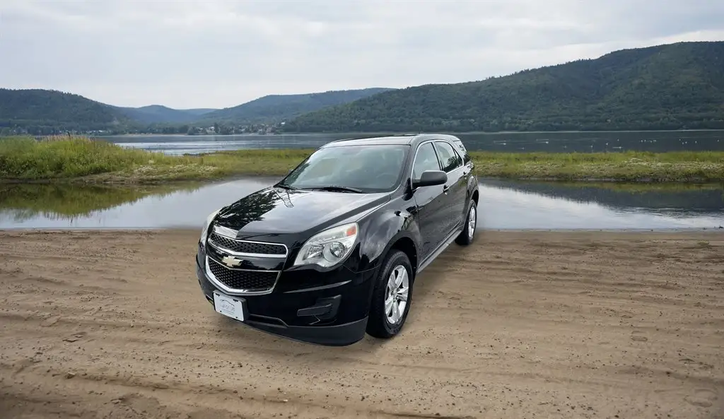 2012 Chevrolet Equinox LS AWD photo 1