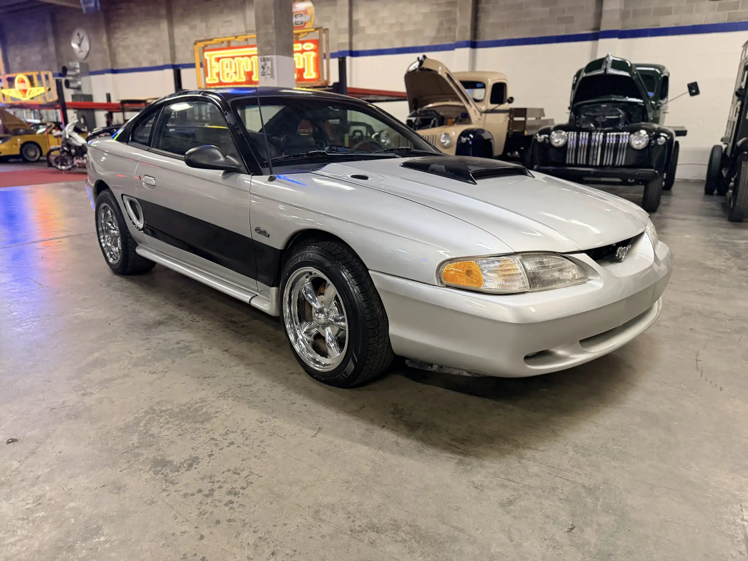 1998 Ford Mustang GT V8's photo