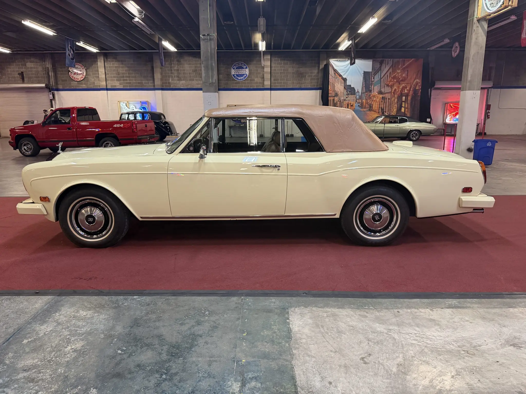 1982 Rolls-Royce Corniche undefined photo 4