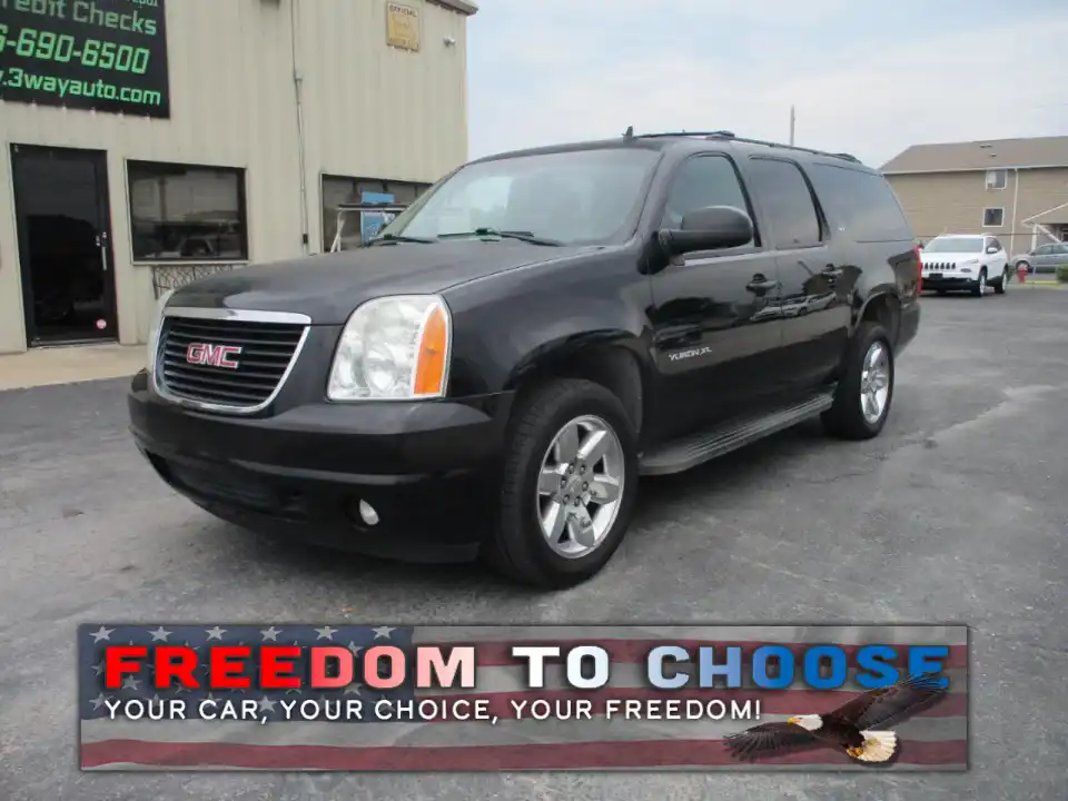 2014 GMC Yukon 4WD 1/2 Ton SLT (4SA)'s photo