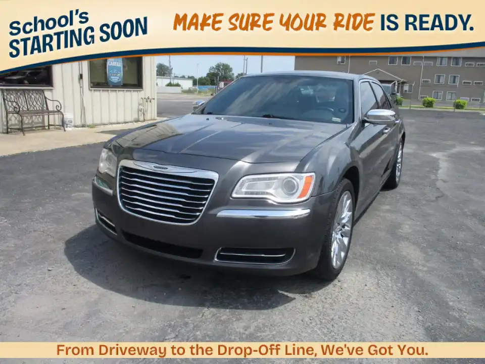 2014 Chrysler 300 Uptown Edition's photo