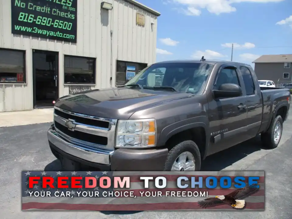 2007 Chevrolet Silverado 1500 LT1 4X4 Extended Cab SWB's photo