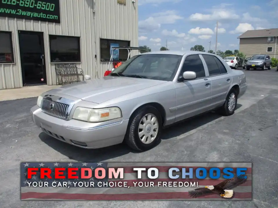 2007 Mercury Grand Marquis LS's photo