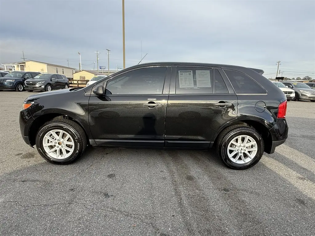 2013 Ford Edge SE photo 4