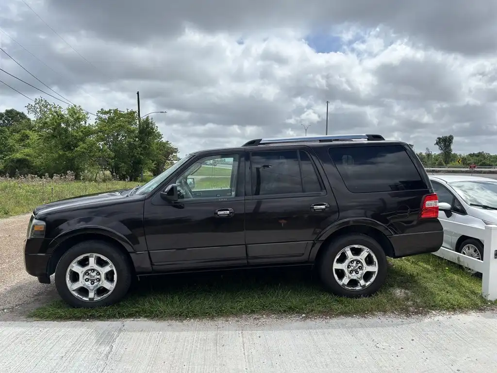 2013 Ford Expedition Limited's photo