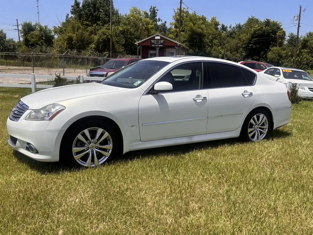 2008 INFINITI M 35's photo