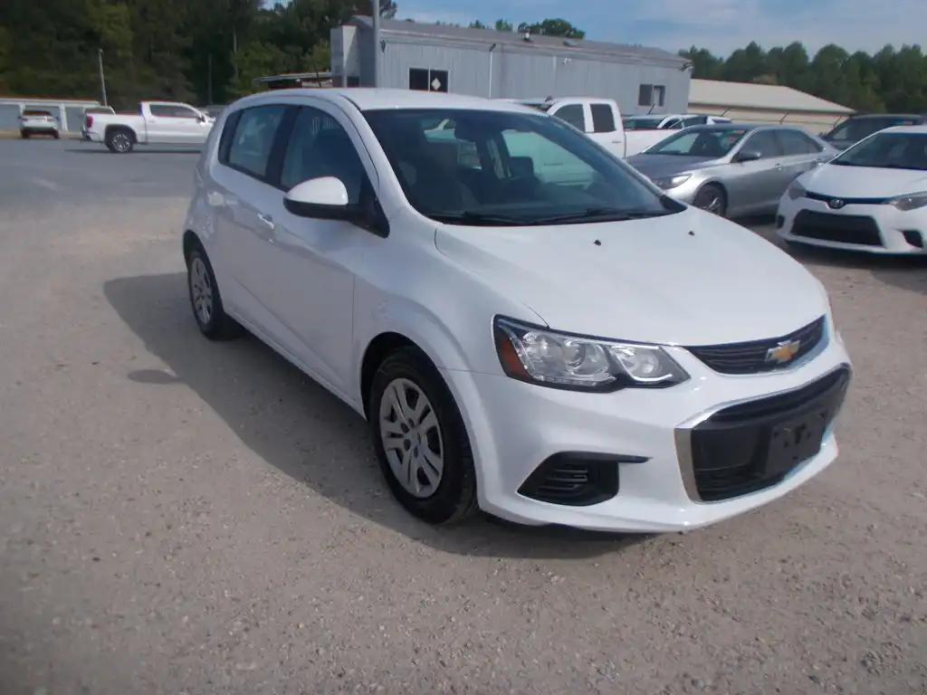2019 Chevrolet Sonic 5dr 1FL Automatic (Fleet)'s photo