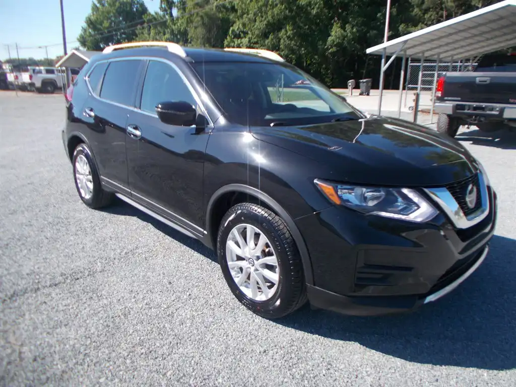 2018 Nissan Rogue SV FWD's photo
