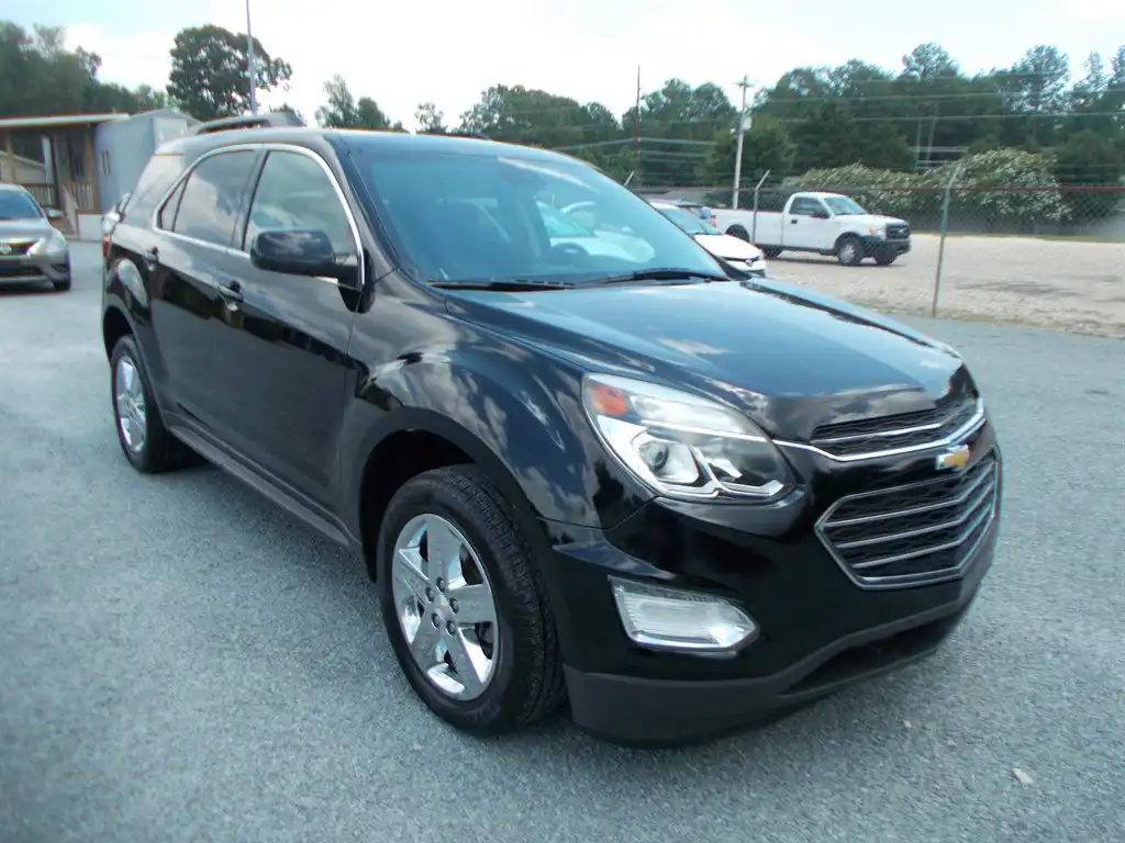 2016 Chevrolet Equinox LT's photo