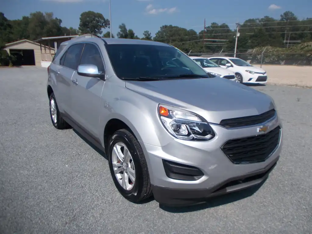 2016 Chevrolet Equinox L's photo