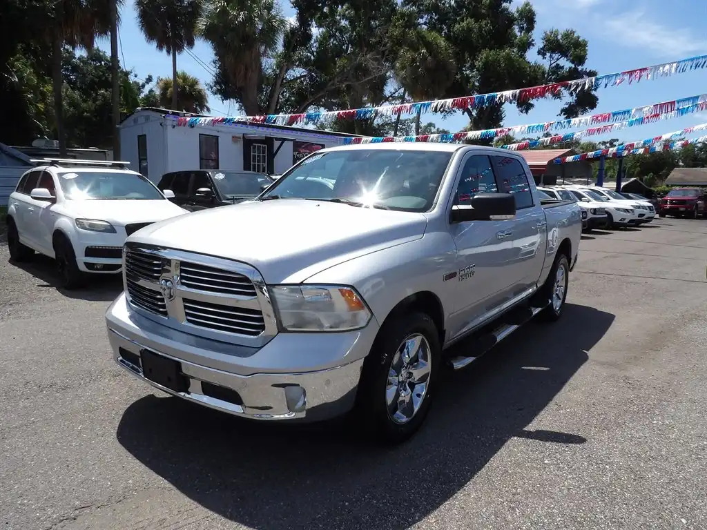 2016 RAM 1500 Big Horn 4x4 Crew Cab 5'7's photo