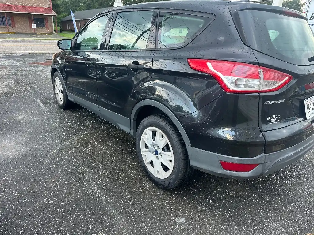 2014 Ford Escape S's photo
