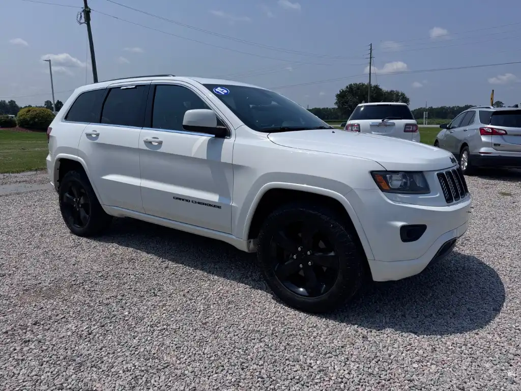 2015 Jeep Grand Cherokee Altitude 4WD's photo