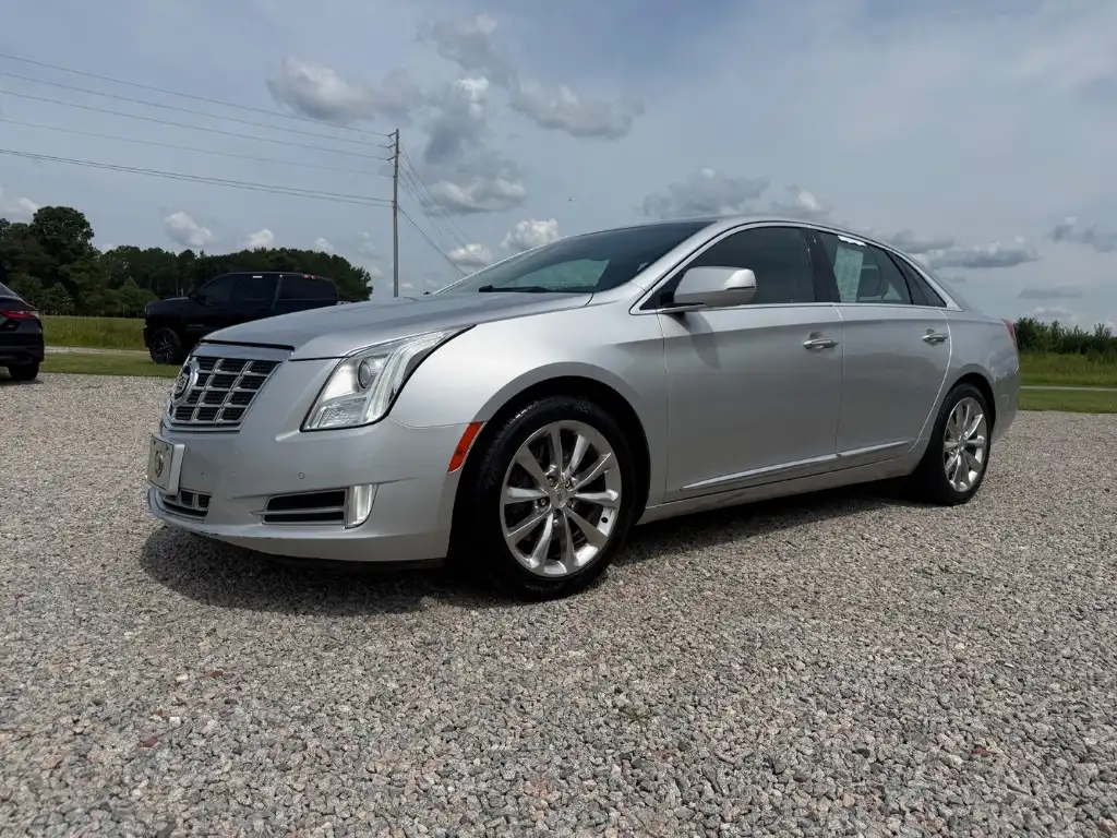 2013 Cadillac XTS 3.6L FWD Luxury Collection's photo