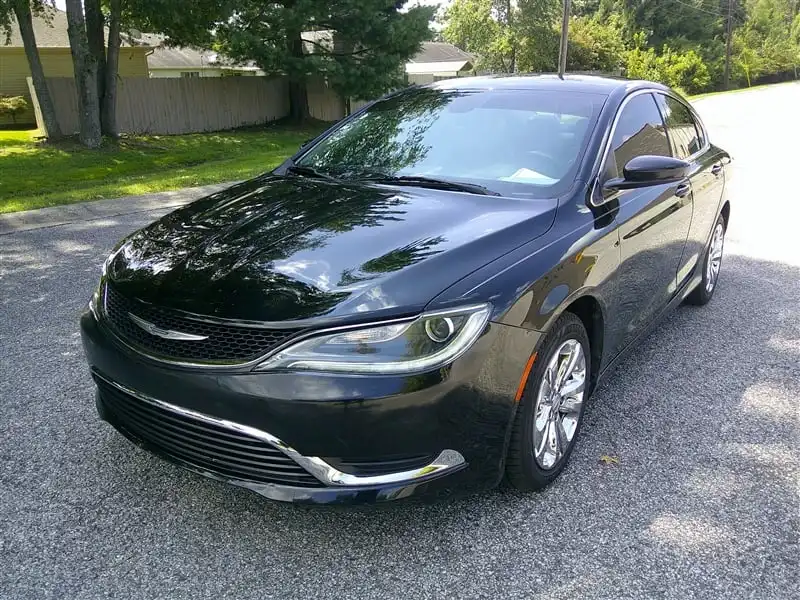 2017 Chrysler 200 Limited Platinum's photo
