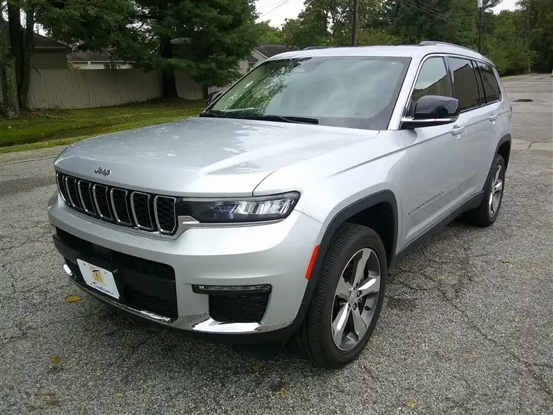 2022 Jeep Grand Cherokee L Limited 4WD's photo