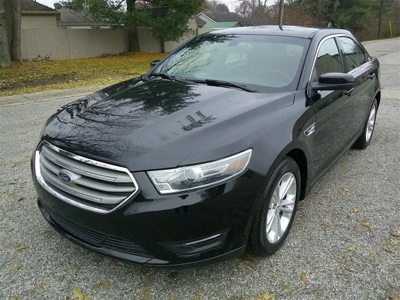 2018 Ford Taurus SEL FWD's photo