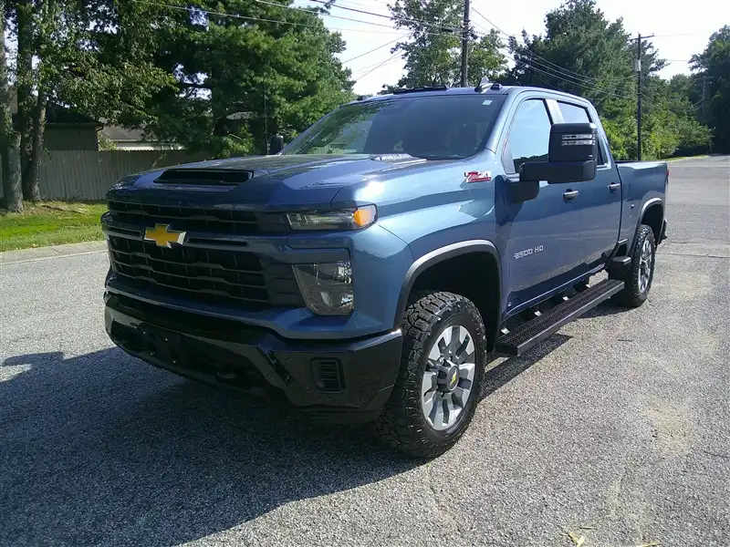 2024 Chevrolet Silverado HD Custom 4WD Crew Cab Standard Box's photo