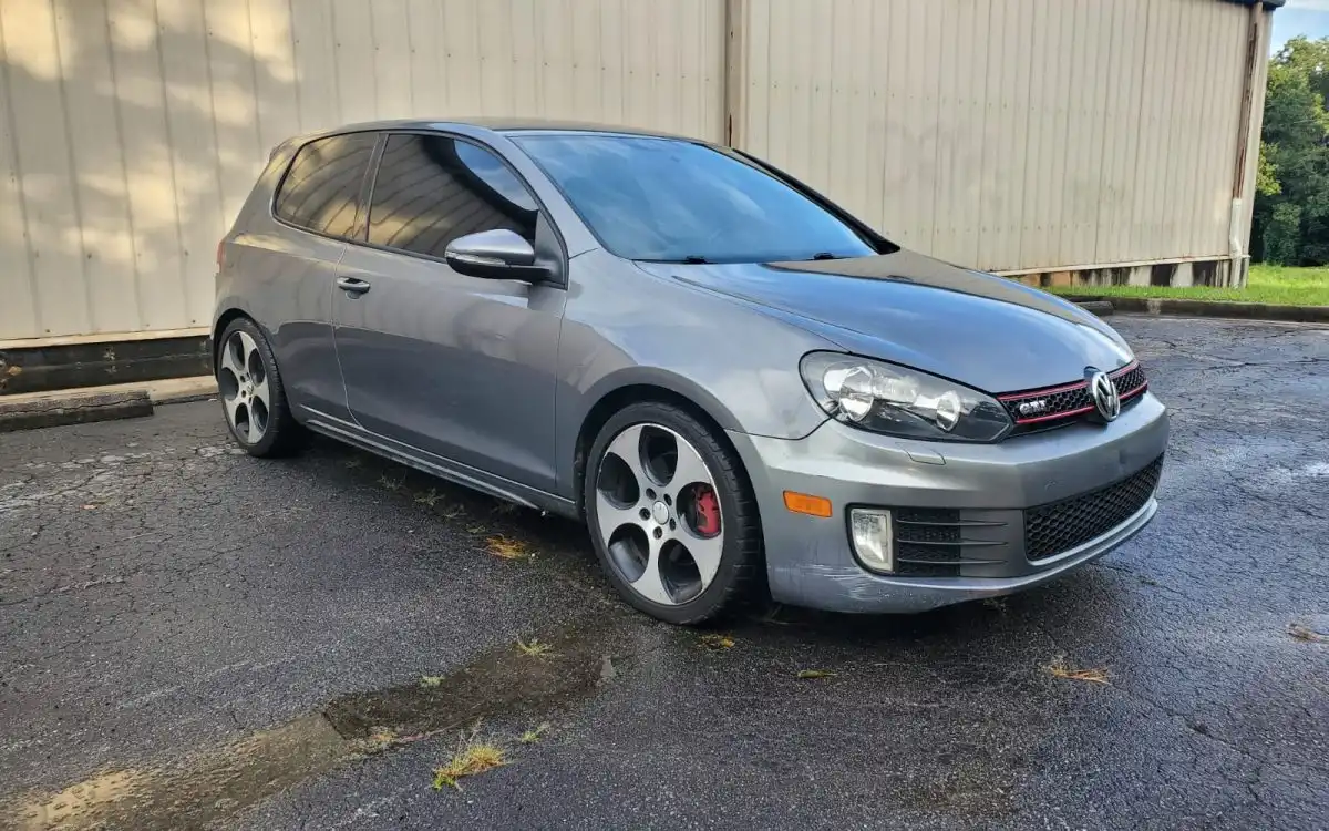 2011 Volkswagen Golf GTI PZEV's photo