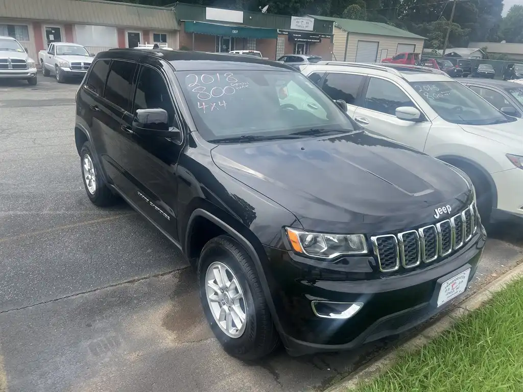 2018 Jeep Grand Cherokee Laredo 4WD's photo