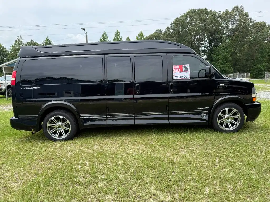 2016 Chevrolet Express 2500 Extended Work Van HD's photo