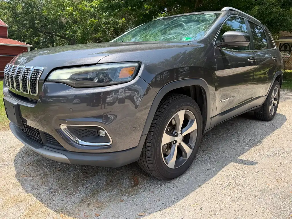 2019 Jeep Cherokee Limited 4X4's photo