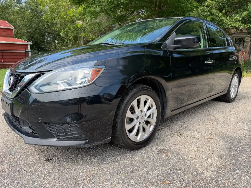 2018 Nissan Sentra SV CVT's photo