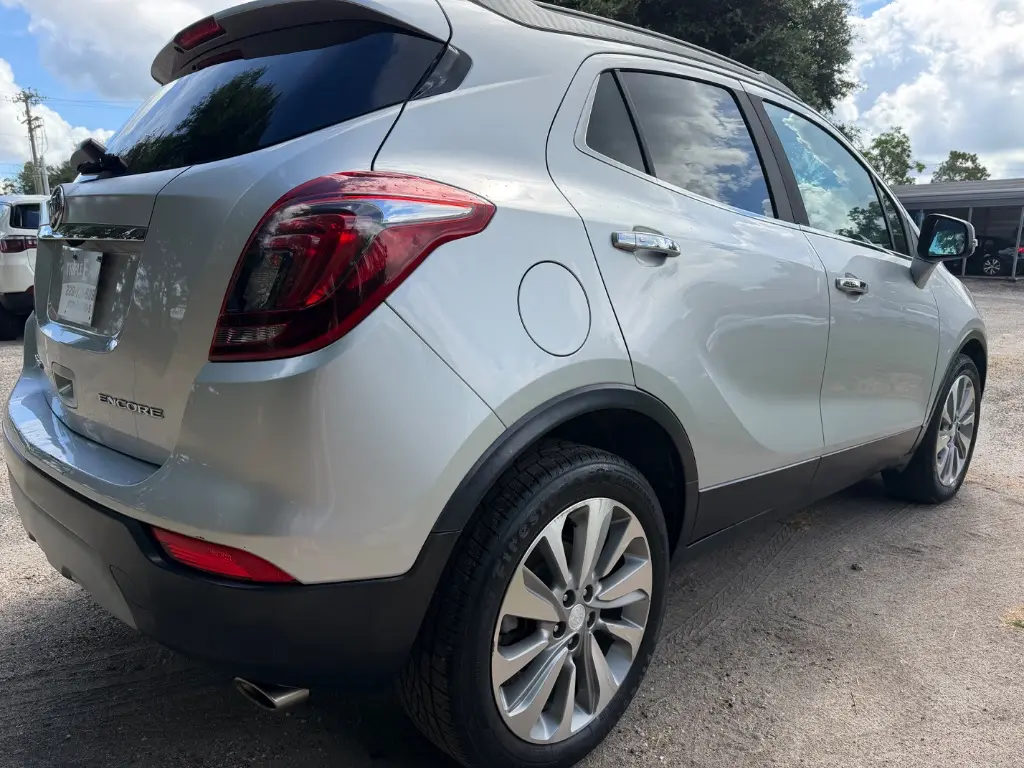 2018 Buick Encore Preferred photo 4