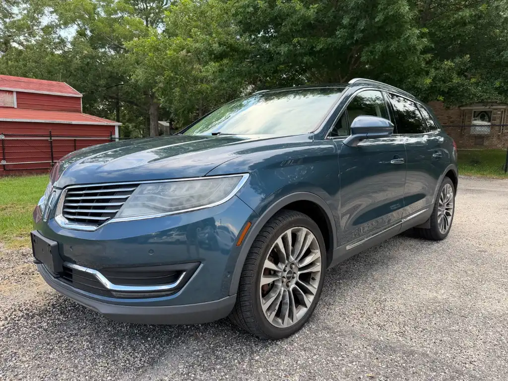 2016 Lincoln MKX Reserve AWD's photo