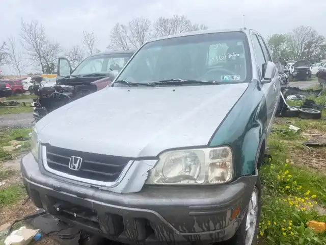 2001 Honda CR-V LX 4WD 4AT's photo