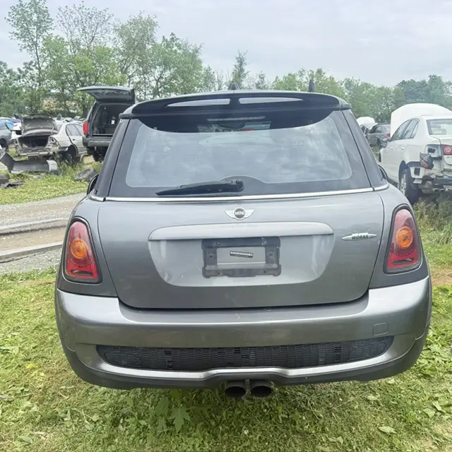 2010 MINI Cooper John Cooper Works Hardtop photo 3