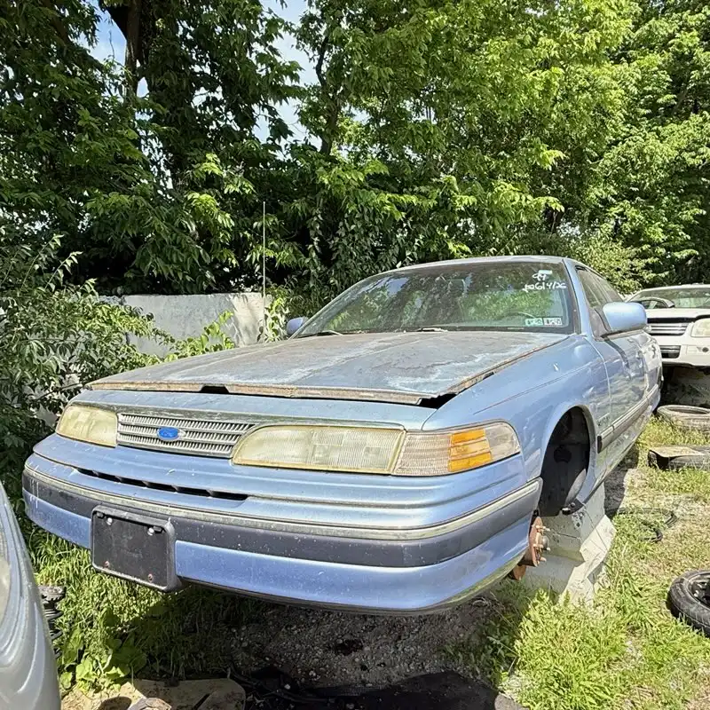 1994 Ford Crown Victoria's photo