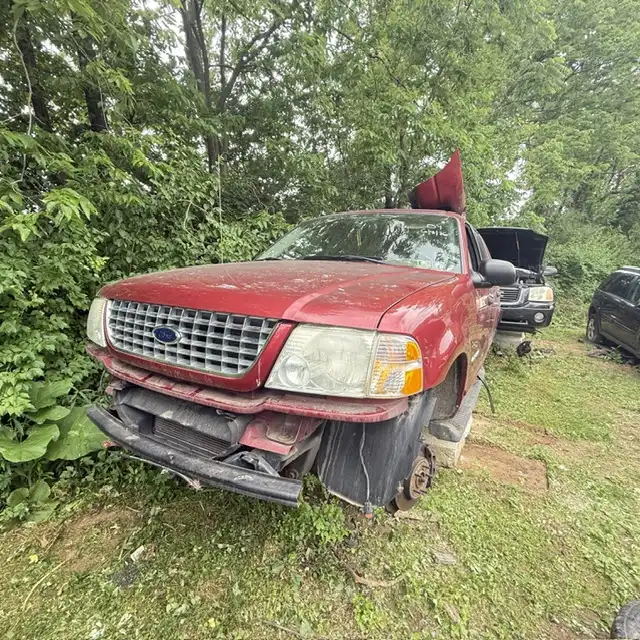 2004 Ford Explorer NBX 4.6 4x4's photo