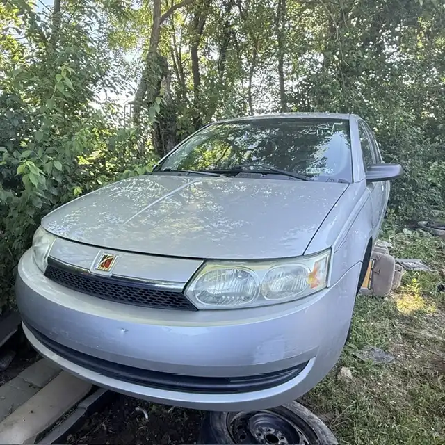 2004 Saturn Ion ION 2 4AT's photo