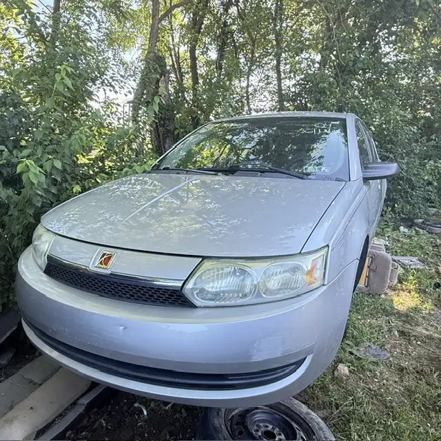 2004 Saturn Ion ION 2 4AT's photo