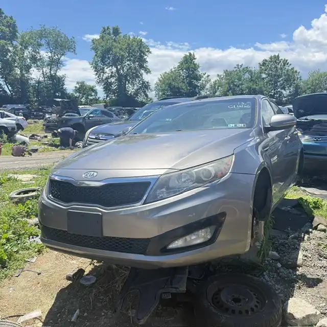 2012 Kia Optima LX AT's photo