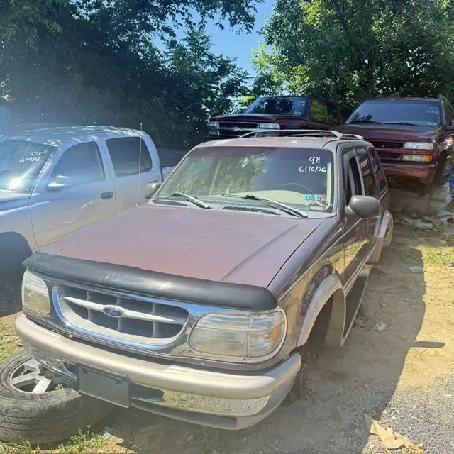 1998 Ford Explorer LIMITED AWD's photo